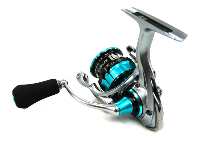 ダイワ(DAIWA)☆18エメラルダスAIR(Emeraldas AIR) LT3000S-CXH【全国 