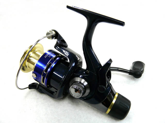 Daiwa 18 Aori Trial 2500BR nocturnal luminescence From Japan 